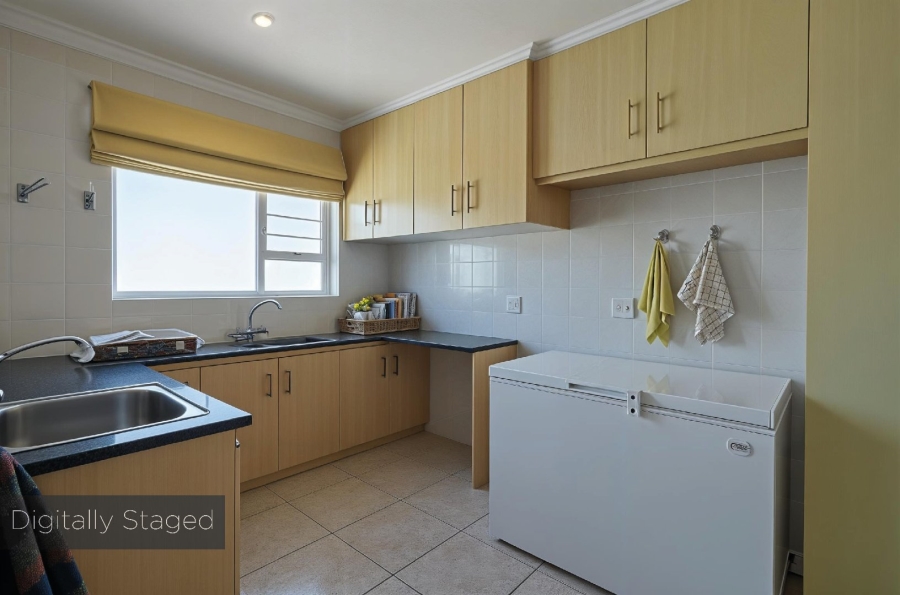 6 Bedroom Property for Sale in Cutty Sark Western Cape